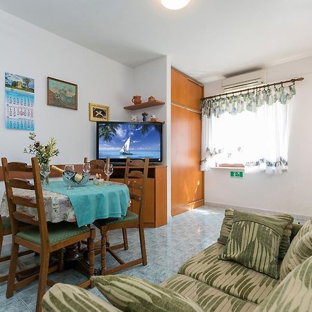Apartment Korelic Green Garden Porec Esterno foto