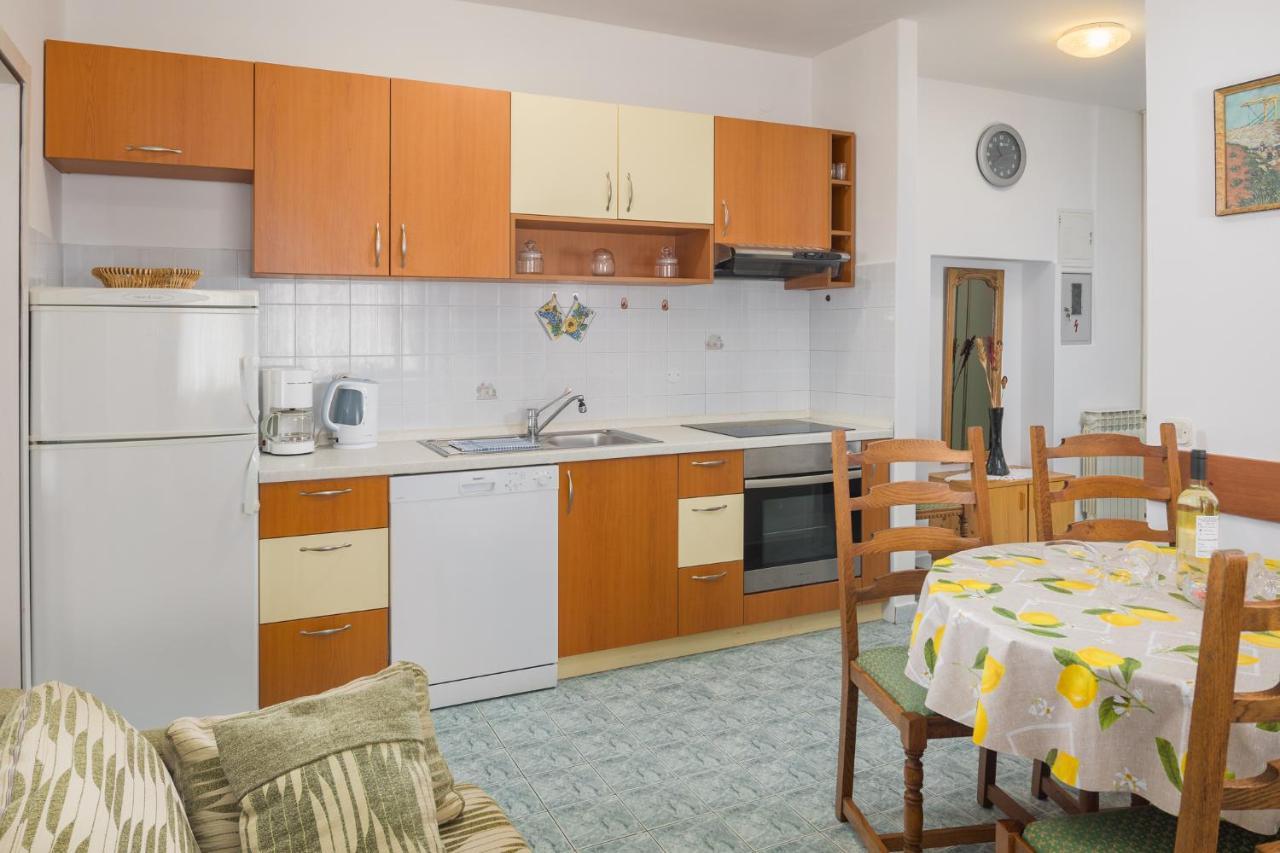 Apartment Korelic Green Garden Porec Esterno foto