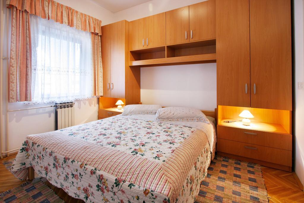 Apartment Korelic Green Garden Porec Esterno foto