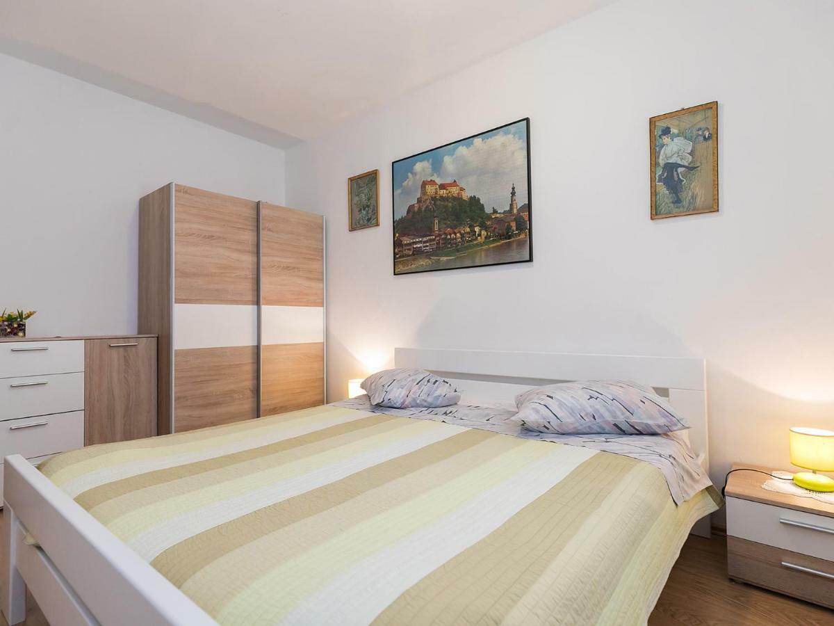 Apartment Korelic Green Garden Porec Esterno foto